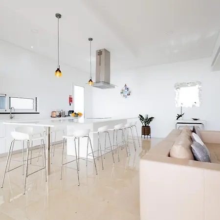 Willa Bela Vista - Pool Arco da Calheta (Madeira)