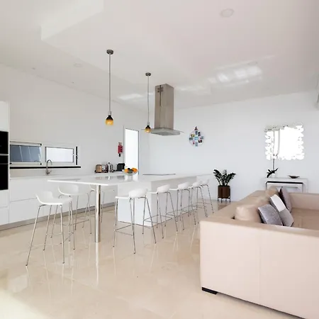 Bela Vista - Pool Villa Arco da Calheta