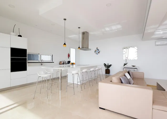 Bela Vista - Pool Villa Arco da Calheta